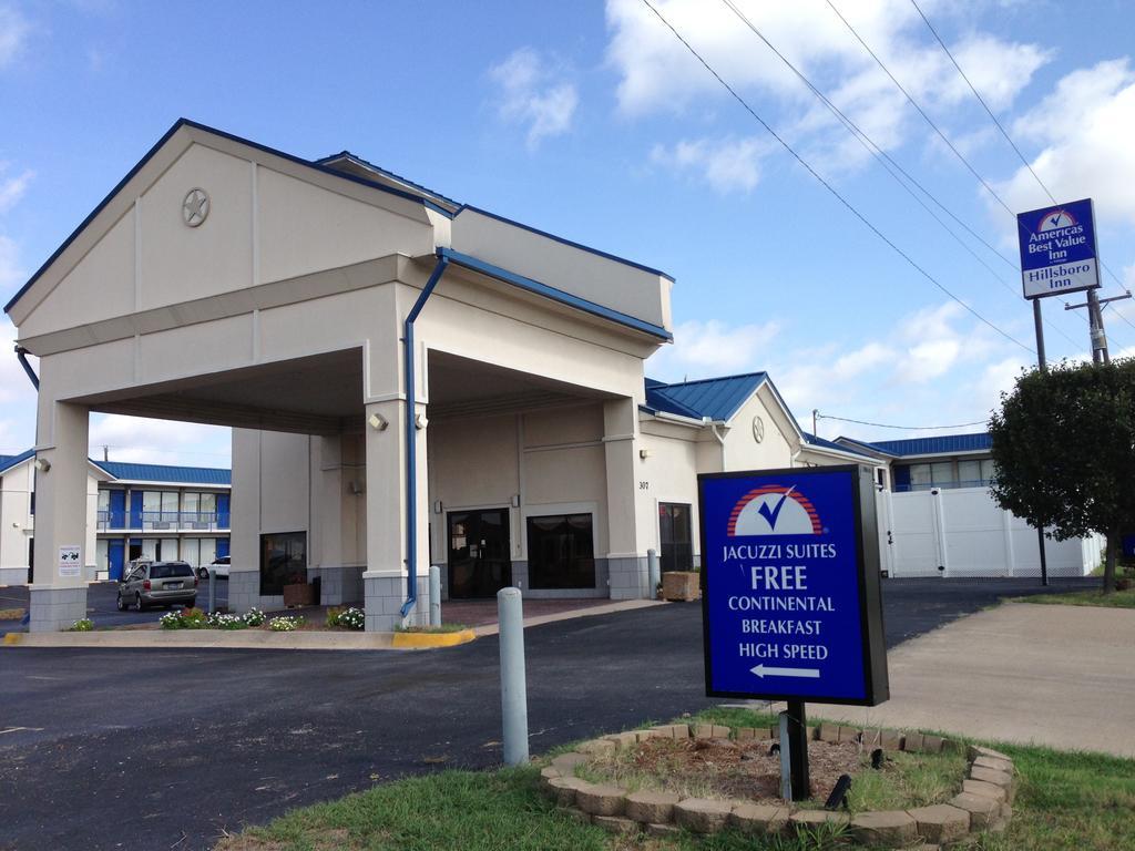 Americas Best Value Inn Hillsboro Exterior photo