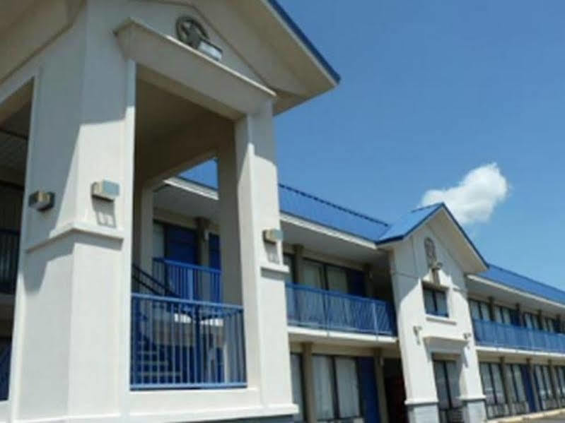 Americas Best Value Inn Hillsboro Exterior photo